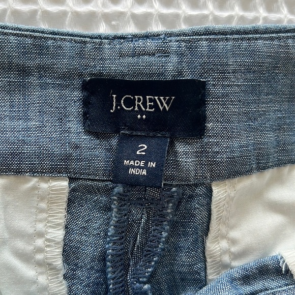 J Crew Factory scalloped short. Chambray/blue. Size 2. NWOT. - Picture 3 of 4